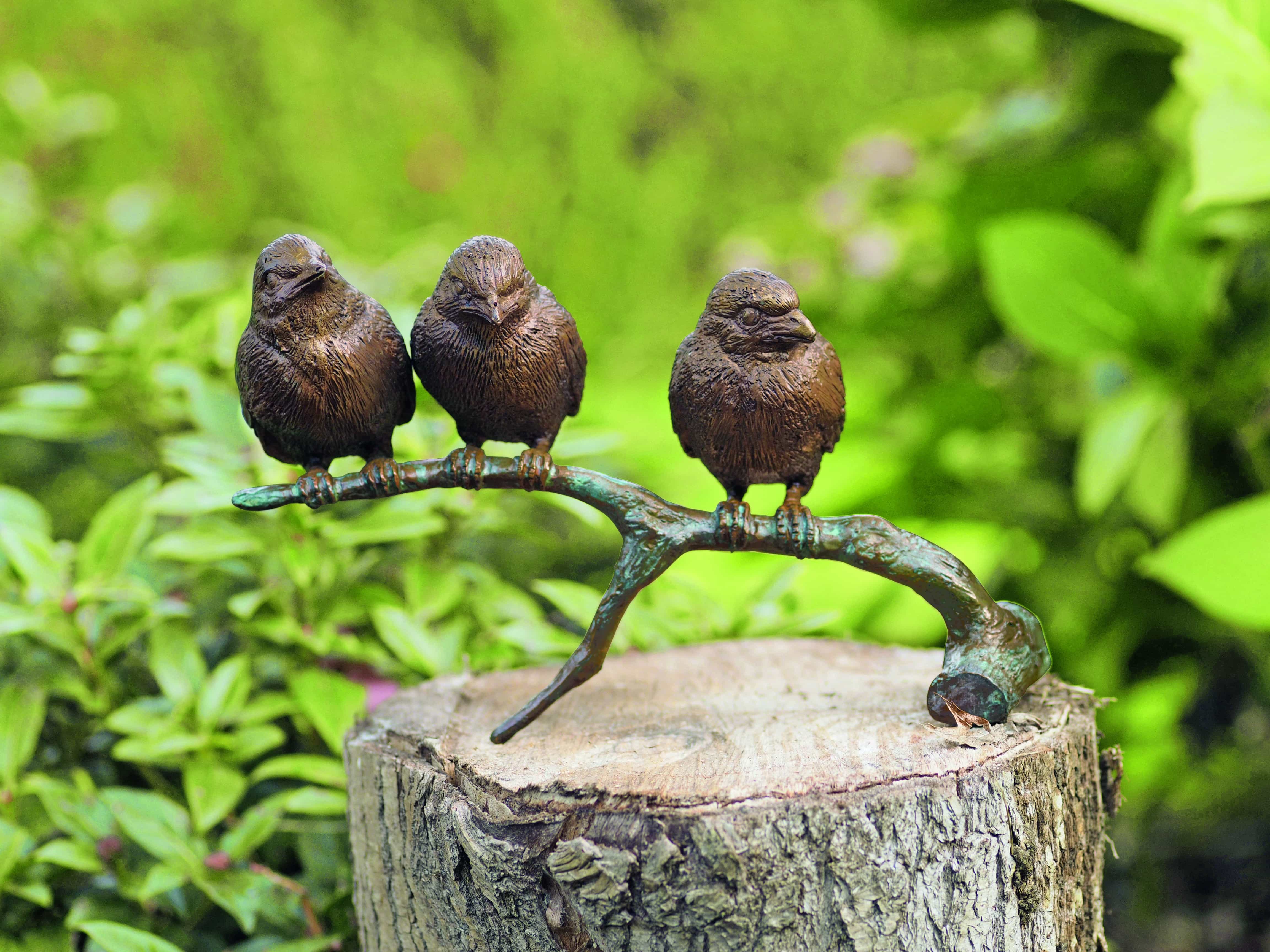 Gartenskulptur Vögel auf Ast,  Bronze